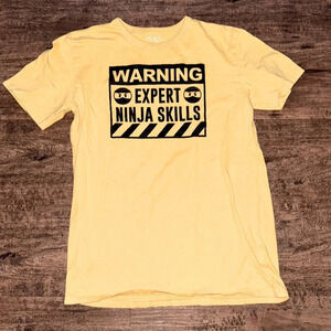 Graphic tee boys size 14 (XL)